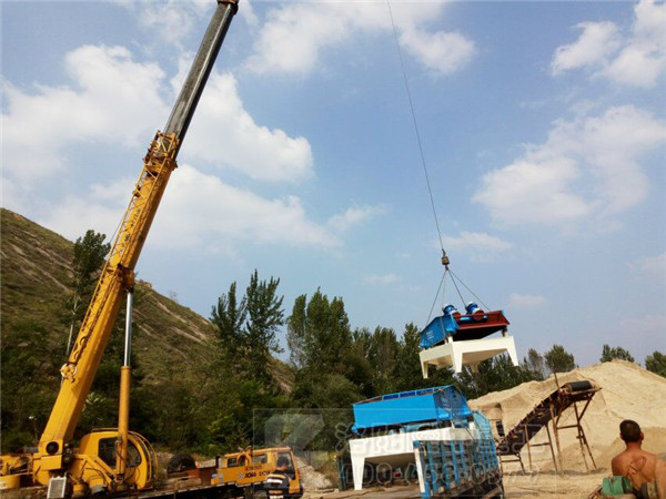 TS1530脫水篩現(xiàn)場圖