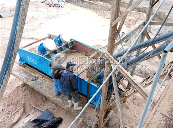 脫水振動篩現(xiàn)場