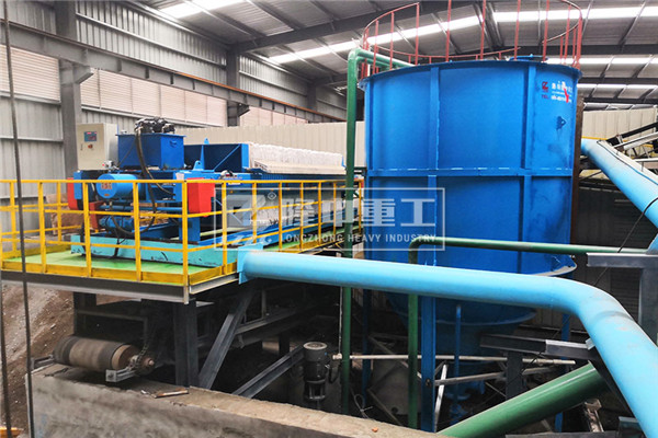 污泥處理設(shè)備.jpg